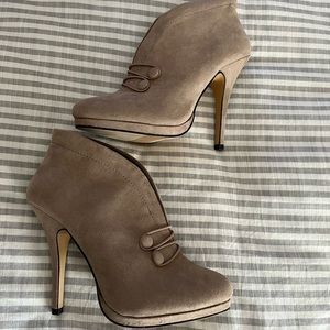 BNIB Apt 9 Cinder Stiletto Heel Booties